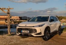 The new MG EHS (2025): our opinion on the plug-in hybrid SUV TEST - the new MG EHS (2025): our opinion on the plug-in hybrid SUV